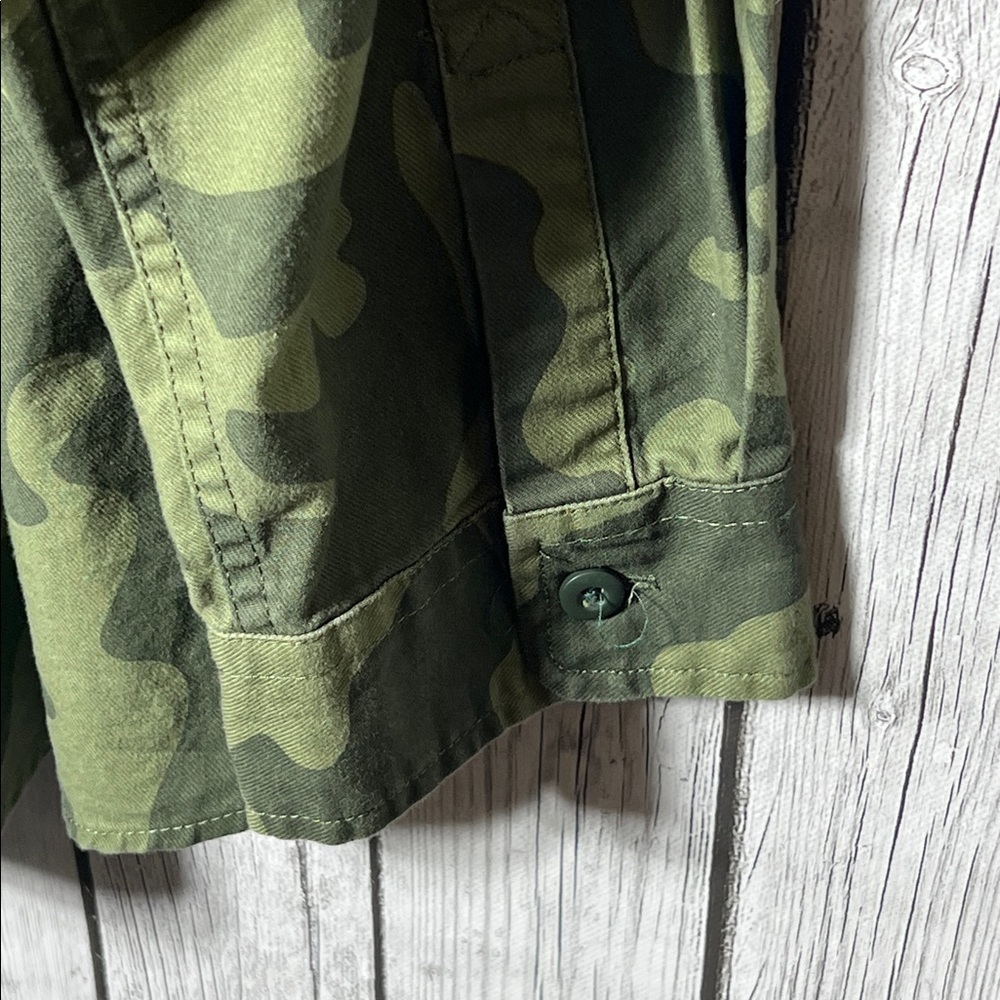 Free assembly camp button down shirt size xxxl - Picture 11 of 11